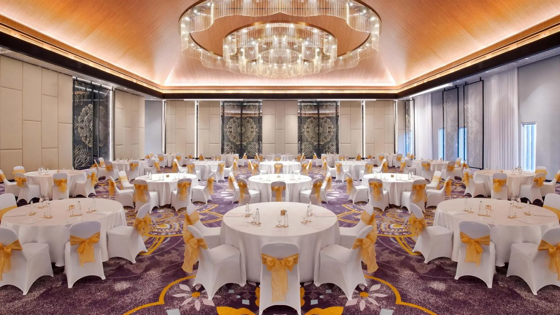 Grand Mercure Bali Seminyak Индонезия