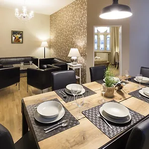 Ea Melantrich Otel