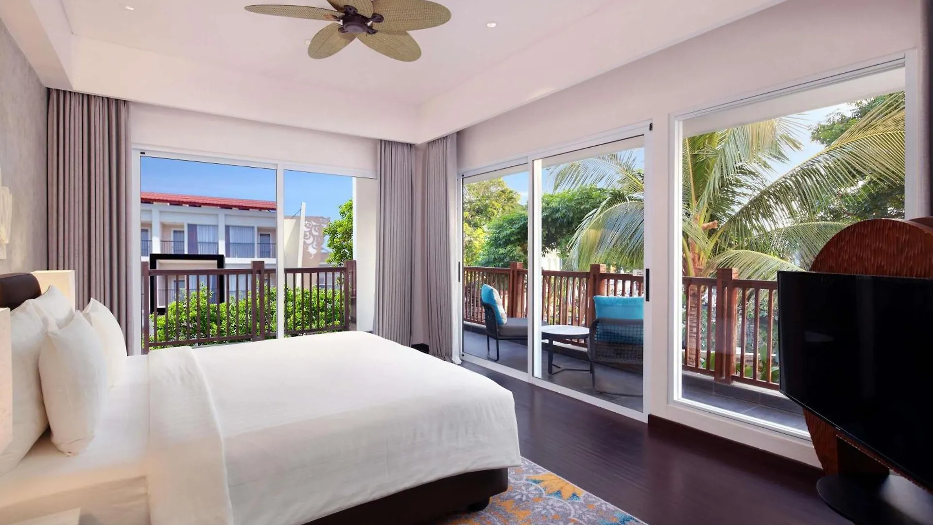 Grand Mercure Bali Seminyak سمينياك