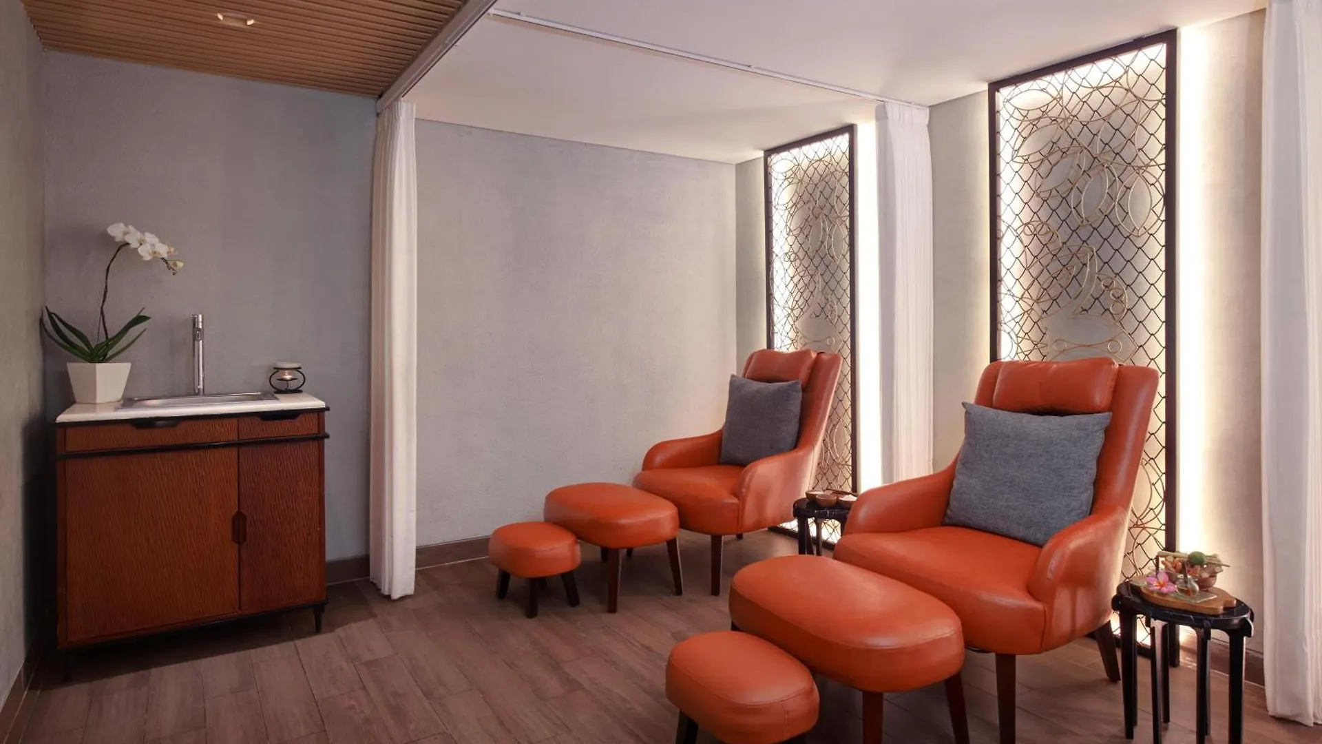 Grand Mercure Bali Seminyak Hotel